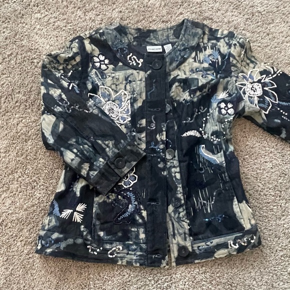 Chico's - Denim Blue Jacket with sequins designs in excellent condition size 2 - Picture 3 of 16